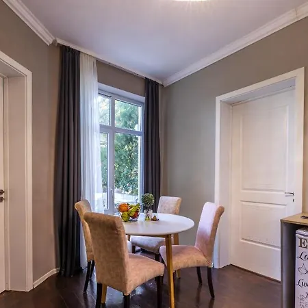 The Old House ✵ 2Bd Flat *